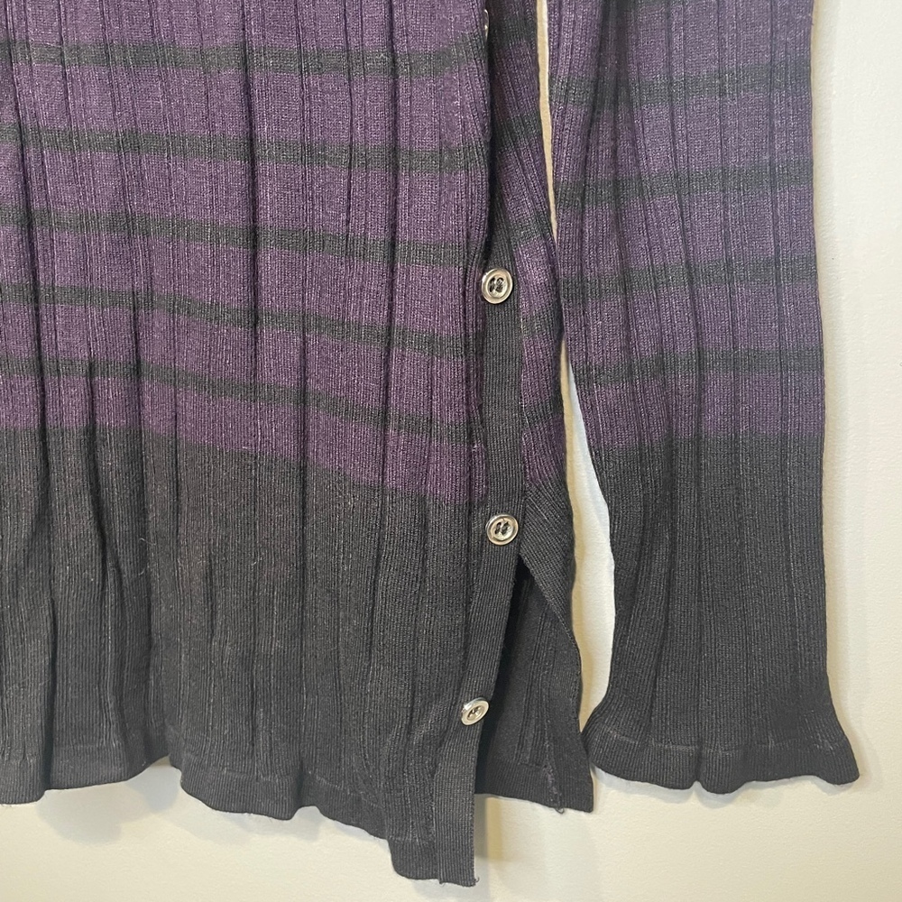 NWT Croft & Barrow Lettuce Edge Tunic Sweater Plum Black Buttons Size Large - Picture 3 of 10